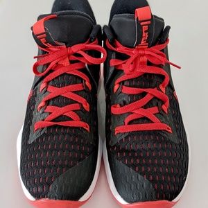 Nike LeBron Witness 5